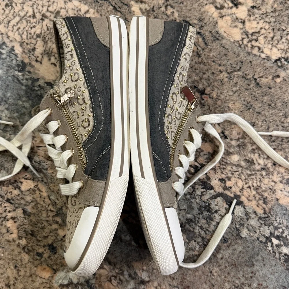 Guess Women's Sneakers - Beige and Black
